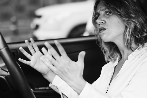 Роль программных ошибок и ошибок в EEPROM в появлении кода