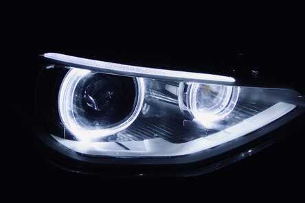 bmv-f30-ustanovka-led-fari-kodirovanie