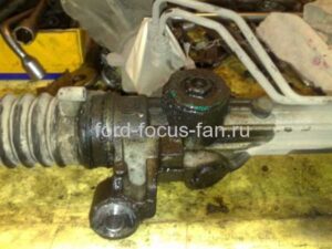 ford-fokus-1-techet-rulevaya-rejka