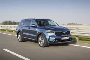 kia-sorento-kak-rabotaet-kruiz-kontrol