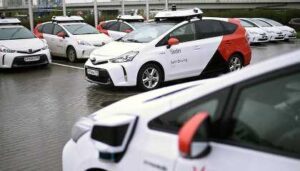 lifan-pokazal-novoe-pokolenie-bespilotnogo-elektromobilya-smili