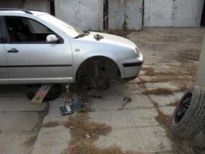 zamena-datchika-abs-golf-4