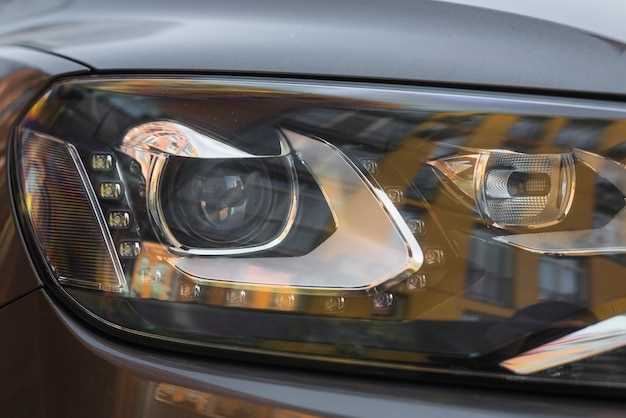 dzhili-emgrand-kak-vibrat-i-zamenit-lampu-blizhnego-sveta