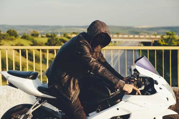 suzuki-gsx-r-obzor-xarakteristiki-i-soveti-po-viboru-mototsikla