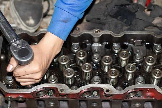vaz-2112-16-klapanov-kak-pravilno-zamenit-remen-grm-i-prodlit-srok